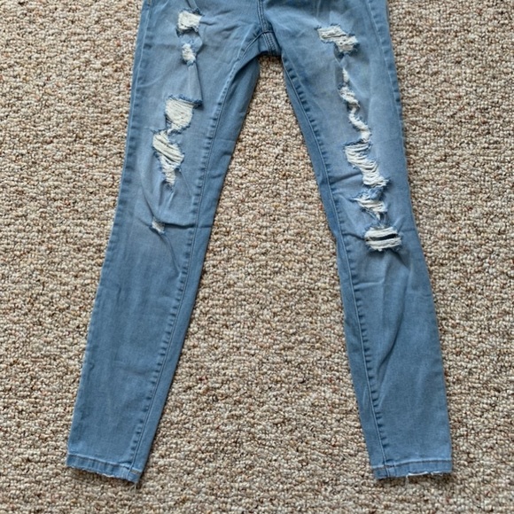 Skinny Jeans - Picture 2 of 3